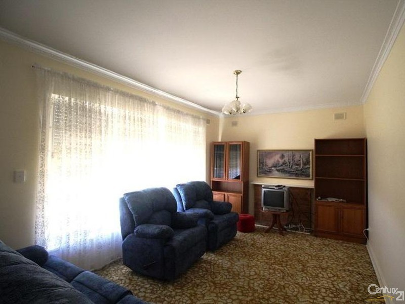 49 Fourth Avenue, Woodville Gardens SA 5012