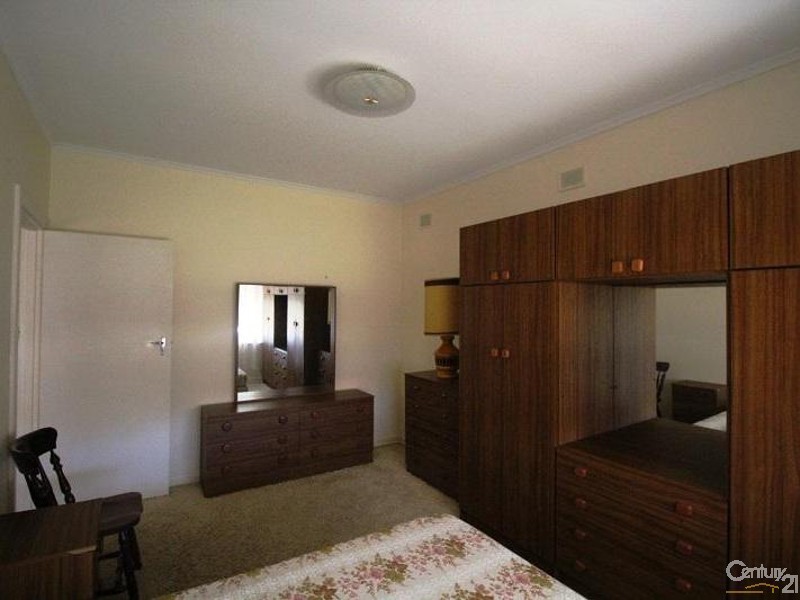 49 Fourth Avenue, Woodville Gardens SA 5012