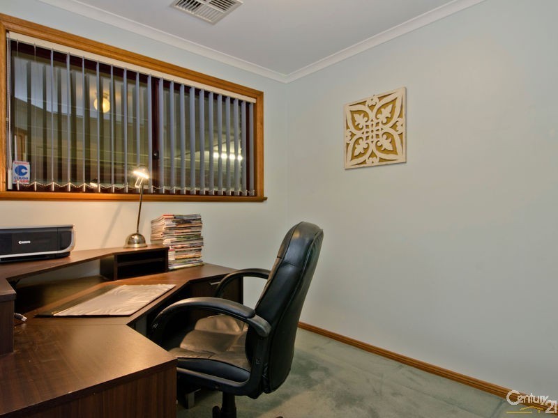 5 Robin Court, Flagstaff Hill SA 5159