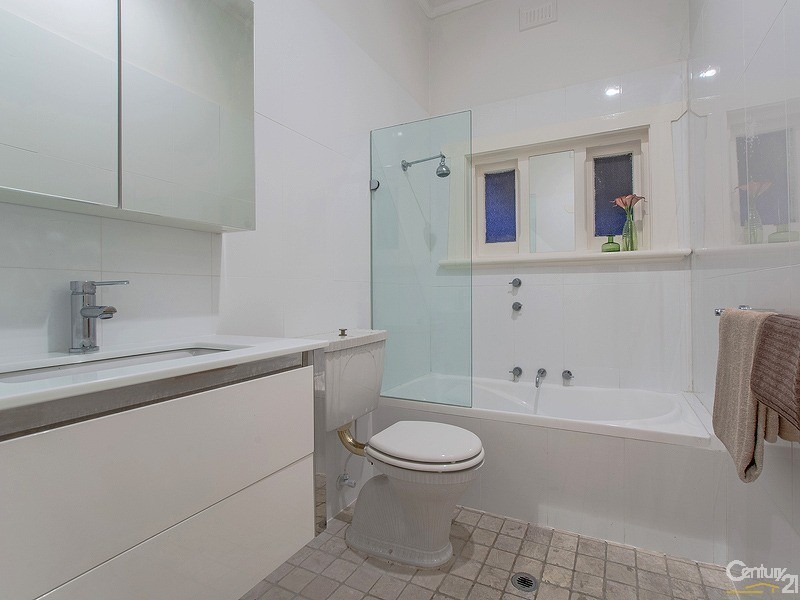 3 Fourth Avenue, Everard Park SA 5035