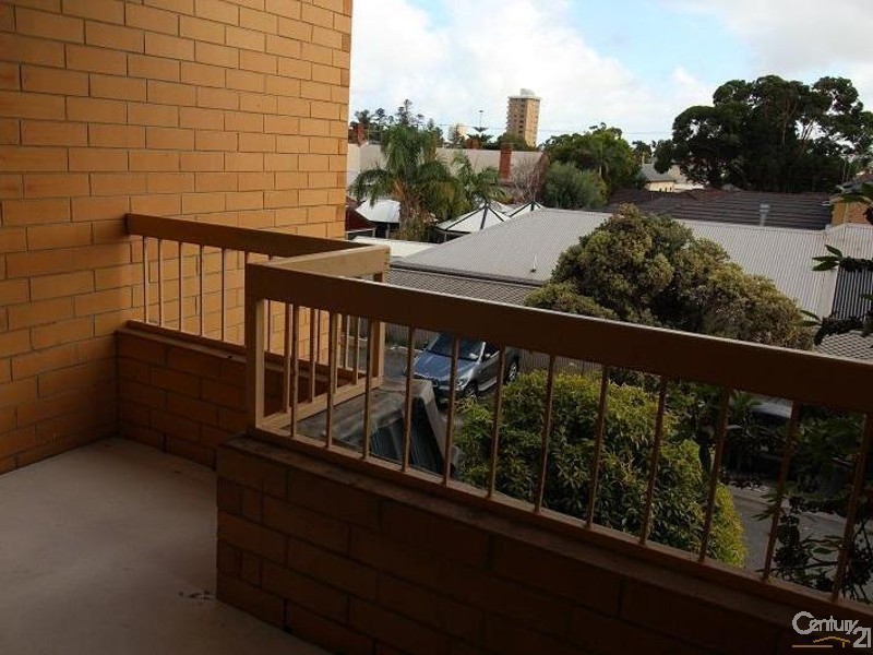 13/15 Byron Street, Glenelg SA 5045