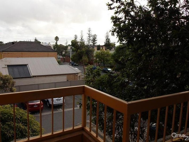 13/15 Byron Street, Glenelg SA 5045