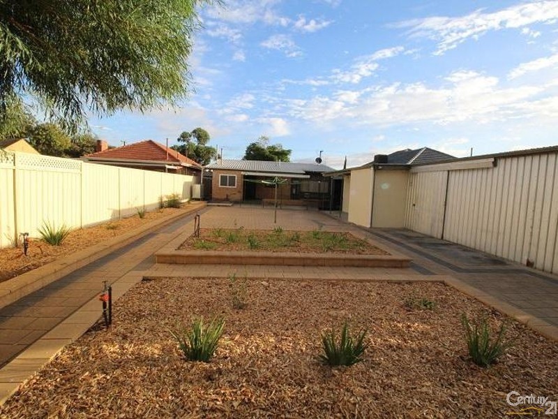 21 Golfers Parade, Seaton SA 5023