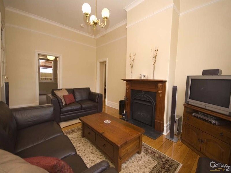 2 Hill Avenue, Cumberland Park SA 5041