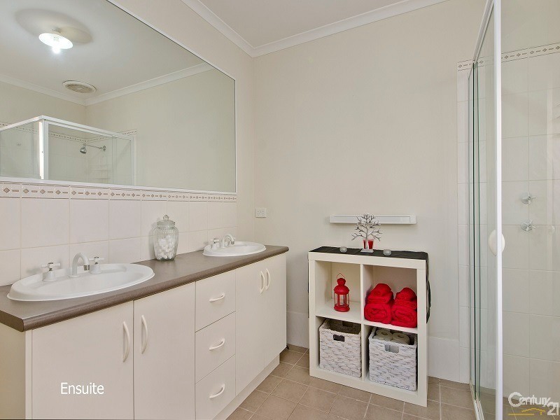 3 Scarborough Way, Mount Barker SA 5251