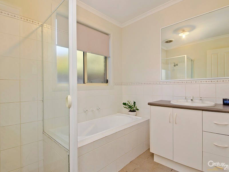 3 Scarborough Way, Mount Barker SA 5251