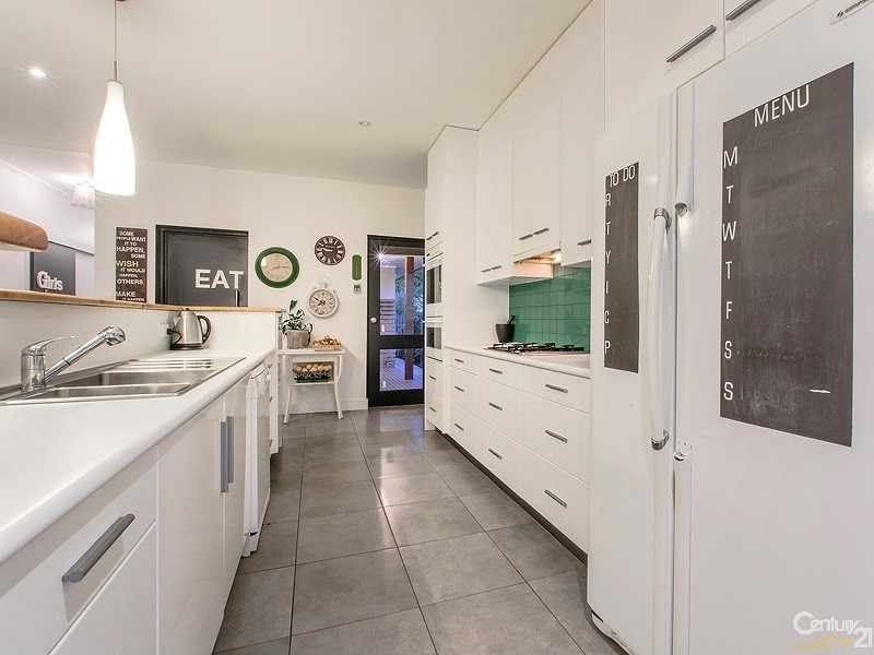 4 Vincent Avenue, North Brighton SA 5048