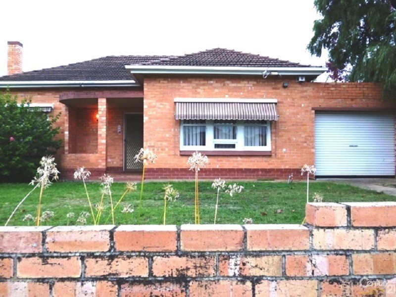 17 Mathias Avenue, Cumberland Park SA 5041