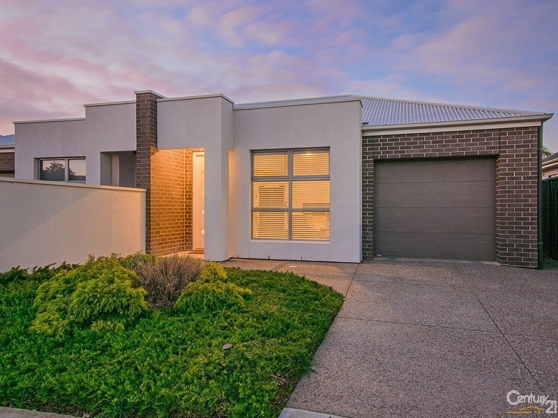 9A Rollands Street, Woodville South SA 5011