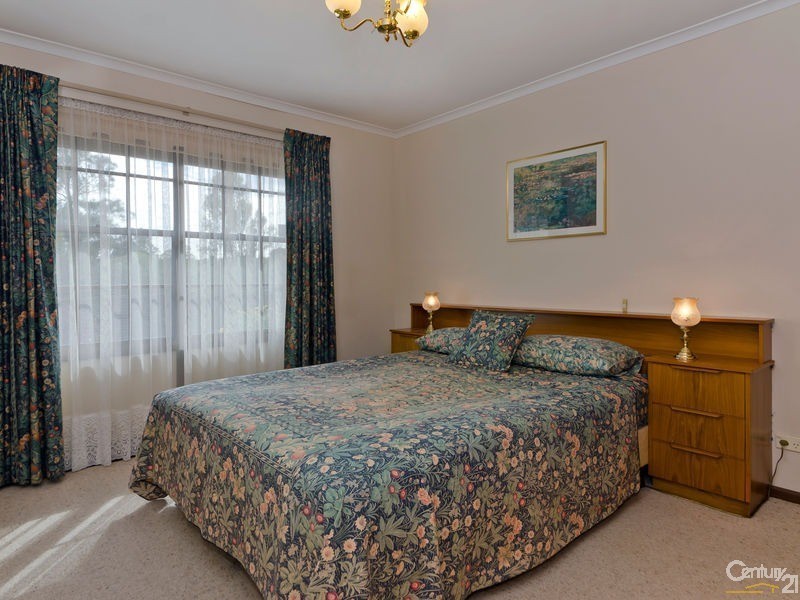 17 Fitzgerald Road, Pasadena SA 5042