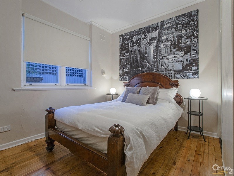 10 Sampson Road, Mitchell Park SA 5043