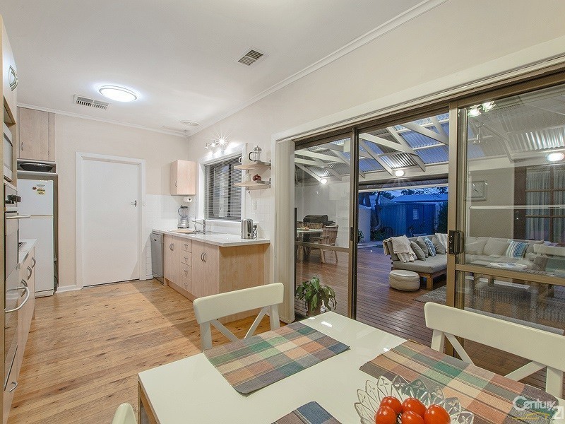 10 Sampson Road, Mitchell Park SA 5043