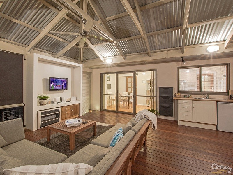 10 Sampson Road, Mitchell Park SA 5043