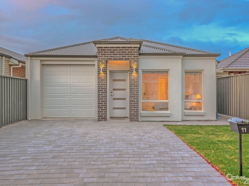 11 Harcourt Avenue, Clovelly Park SA 5042