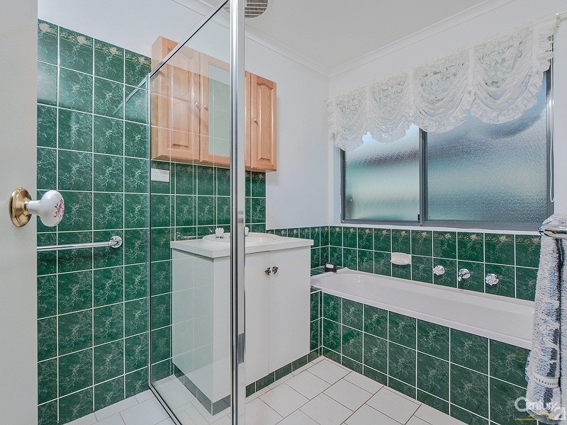 25 Shoalwater Close, Seaford Rise SA 5169