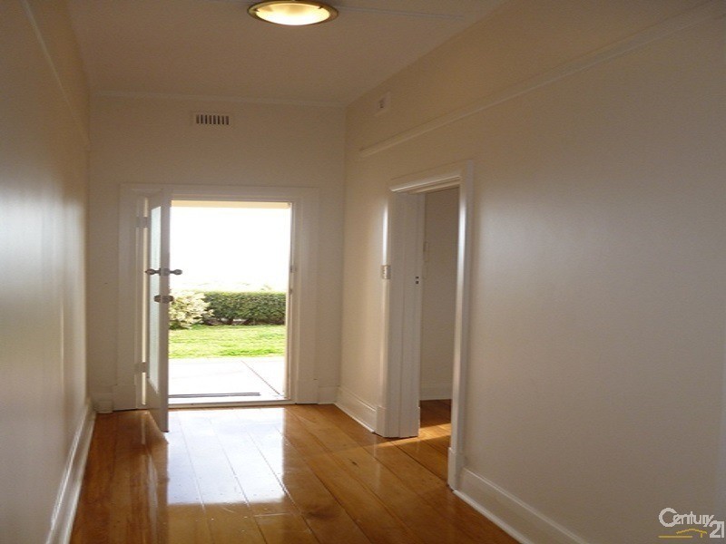 232 Esplanade, Seacliff SA 5049