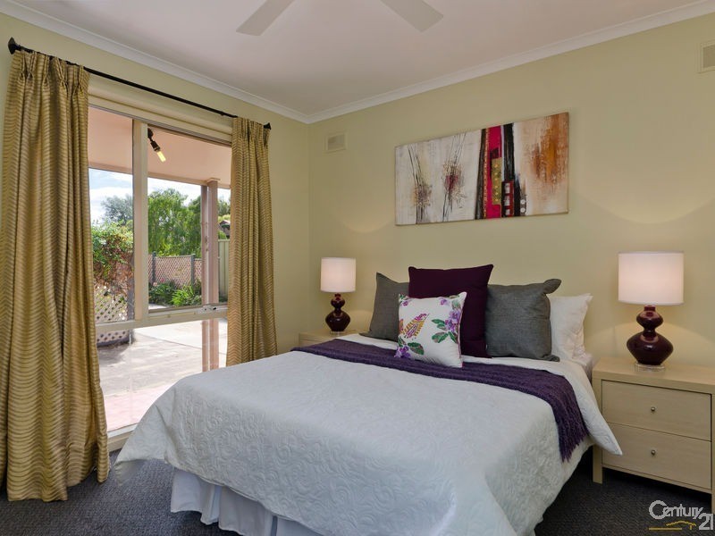 8 Jena Court, Greenwith SA 5125