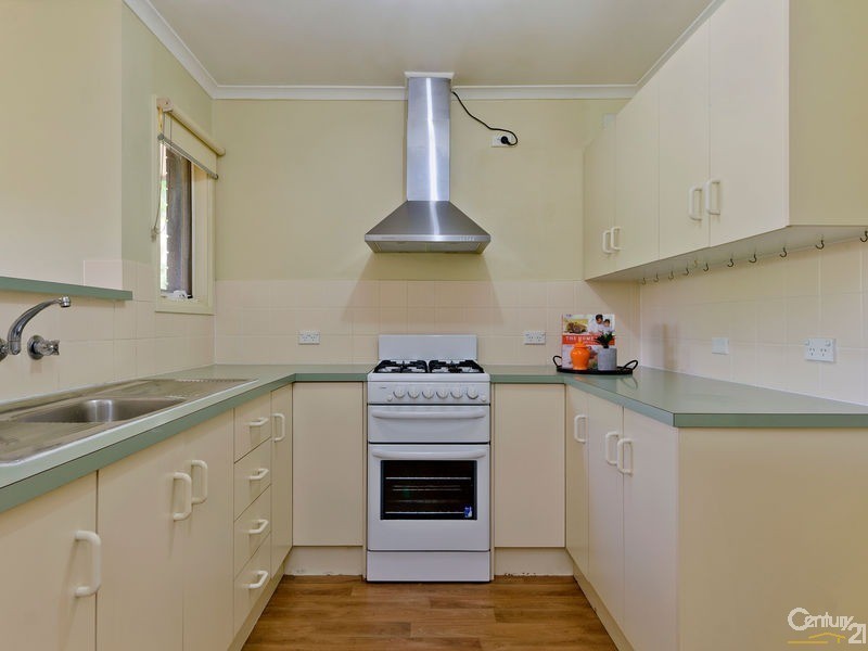 8 Jena Court, Greenwith SA 5125