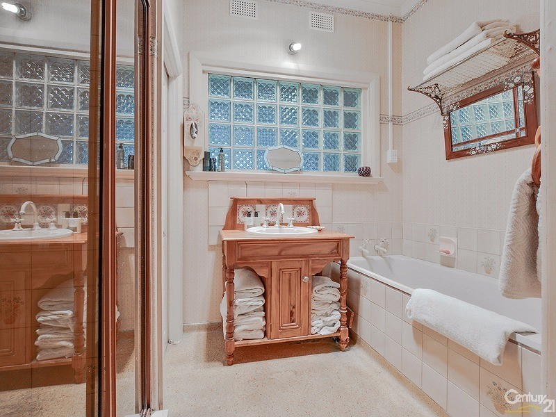 97 Cliff Street, Glengowrie SA 5044