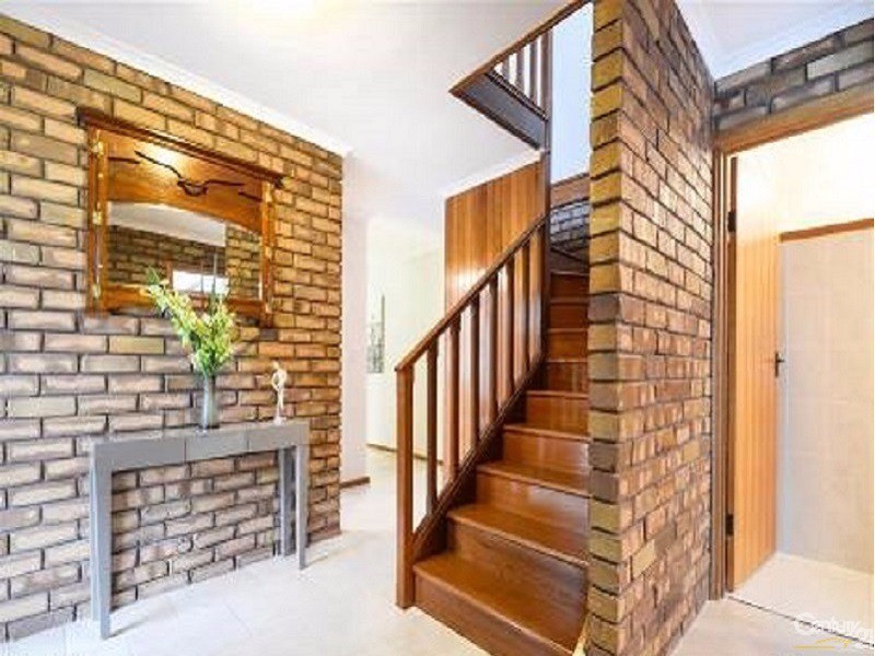 5 Woodland Grove, Aberfoyle Park SA 5159