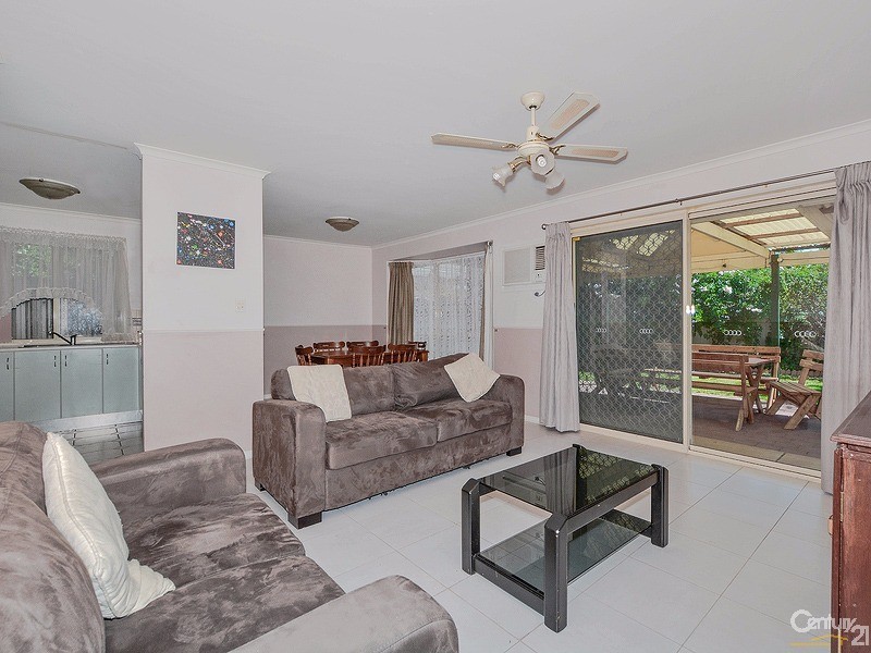 11 Shoalwater Close, Seaford Rise SA 5169