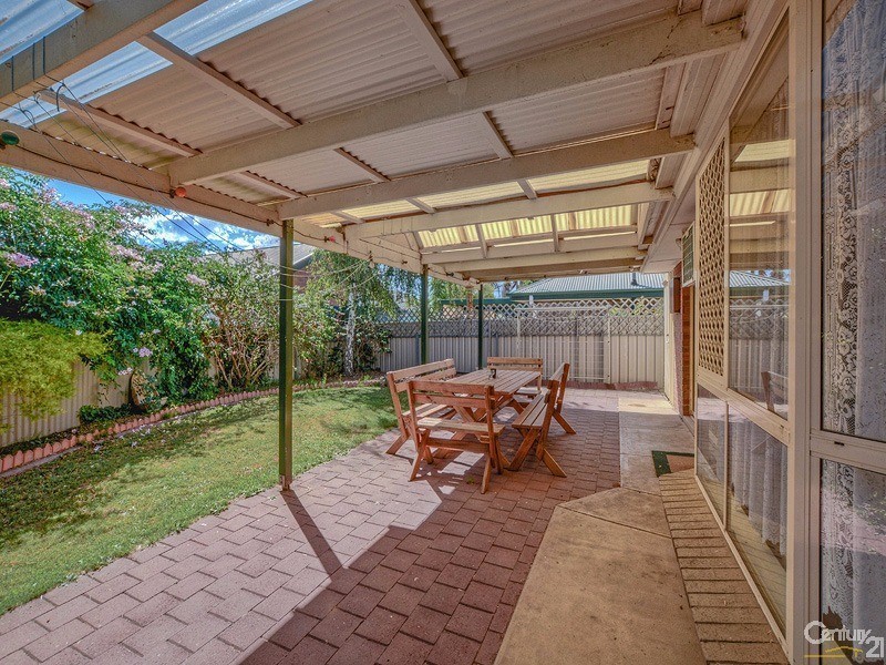 11 Shoalwater Close, Seaford Rise SA 5169