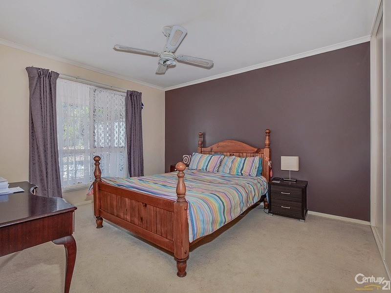 11 Shoalwater Close, Seaford Rise SA 5169