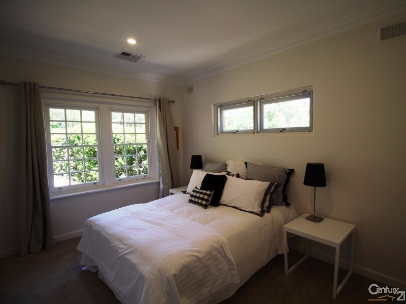 11 Sunnyside Road, St Georges SA 5064