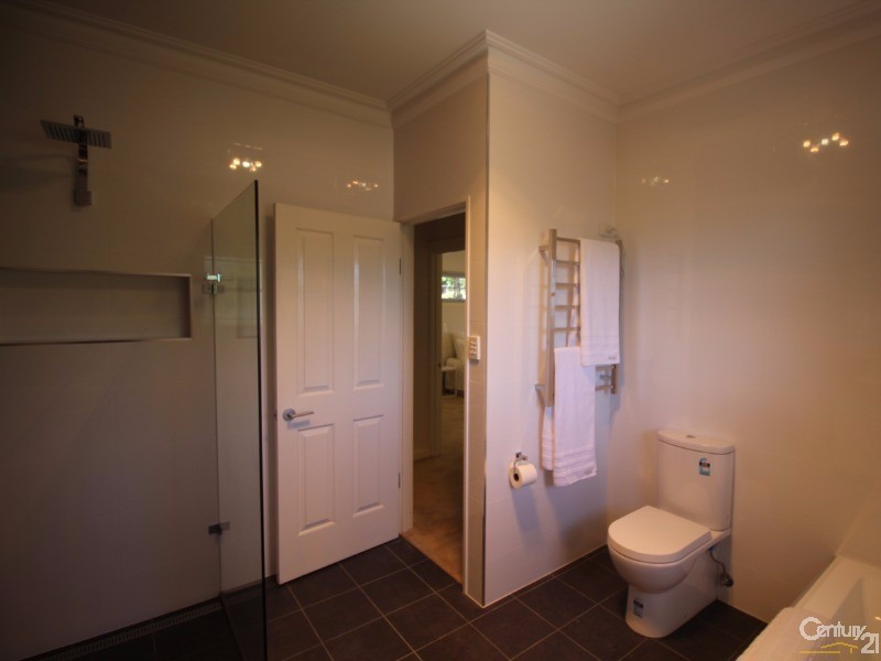 11 Sunnyside Road, St Georges SA 5064