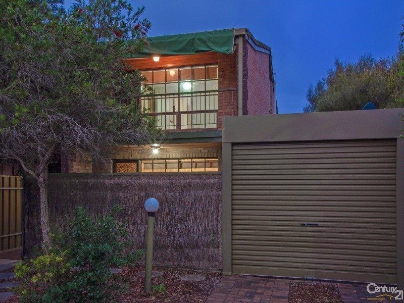 2/12 Munro Street, Glenelg North SA 5045