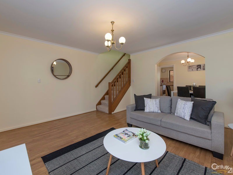 2/12 Munro Street, Glenelg North SA 5045