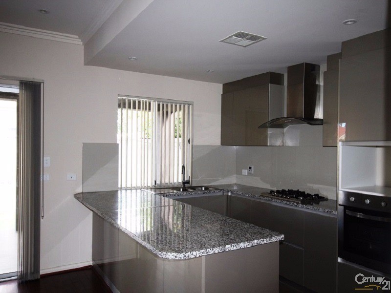 310 Oaklands Road, Park Holme SA 5043