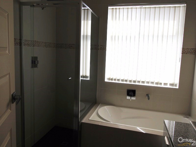 310 Oaklands Road, Park Holme SA 5043