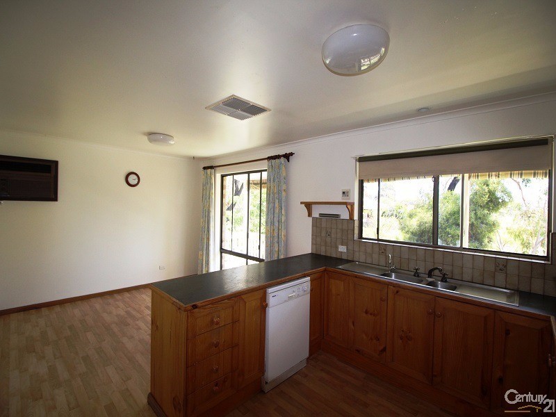 28 Hillview Avenue, Panorama SA 5041