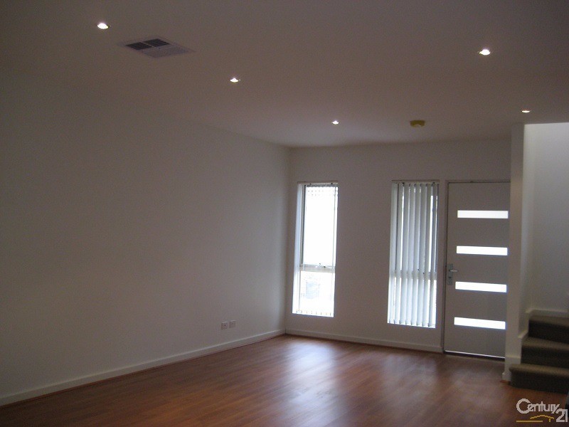 2/18 Quintus Terrace, Dover Gardens SA 5048