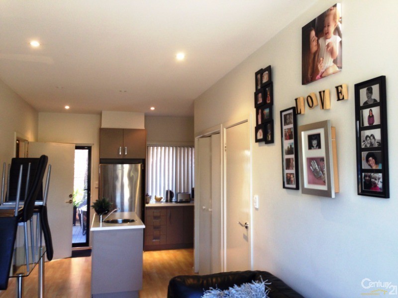 1 Franklin Avenue, Mawson Lakes SA 5095