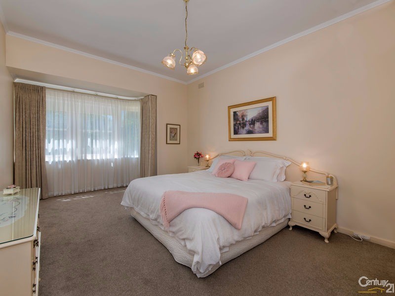 10 Urrbrae Avenue, Myrtle Bank SA 5064