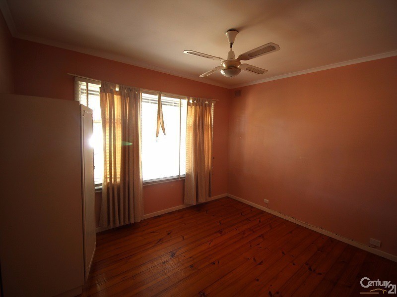22 Kym Avenue, Valley View SA 5093