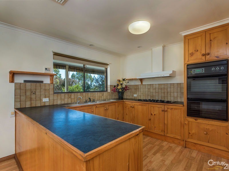 28 Hillview Avenue, Panorama SA 5041