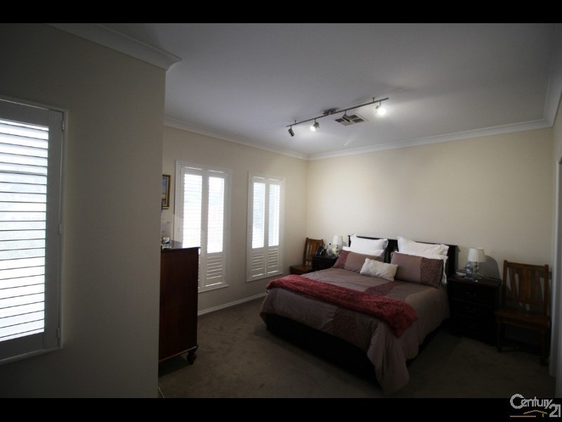 4 Merlon Avenue, Black Forest SA 5035