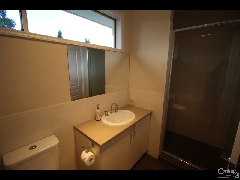 4 Merlon Avenue, Black Forest SA 5035