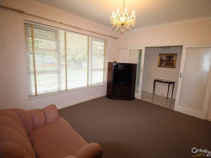13 Montrose Avenue, Seaton SA 5023