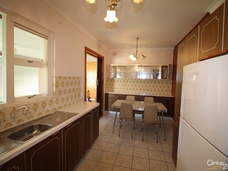 13 Montrose Avenue, Seaton SA 5023