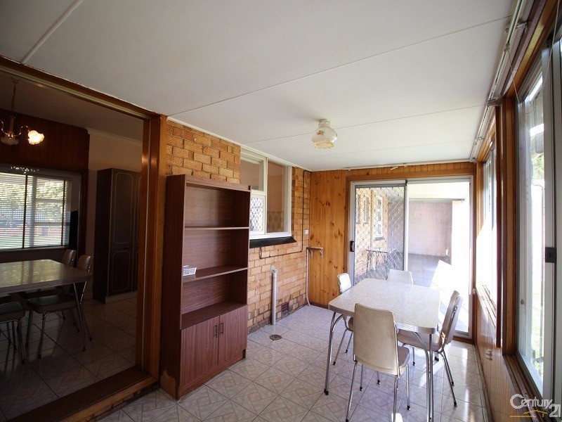 13 Montrose Avenue, Seaton SA 5023