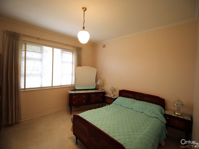 13 Montrose Avenue, Seaton SA 5023