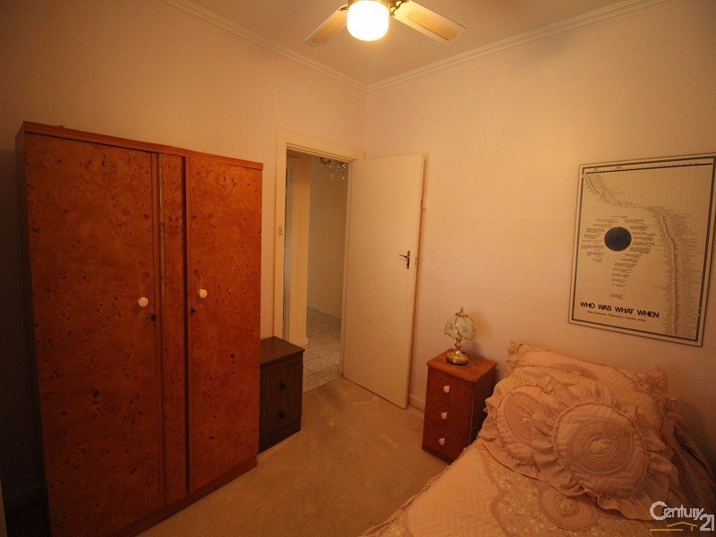 13 Montrose Avenue, Seaton SA 5023