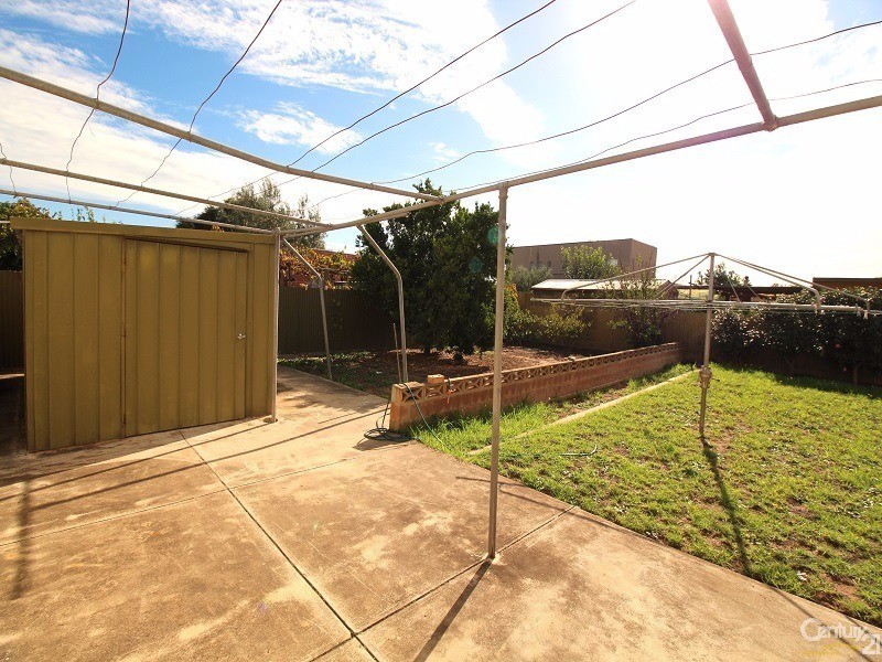 13 Montrose Avenue, Seaton SA 5023