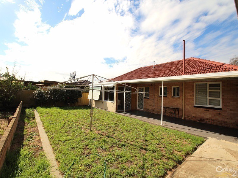 13 Montrose Avenue, Seaton SA 5023
