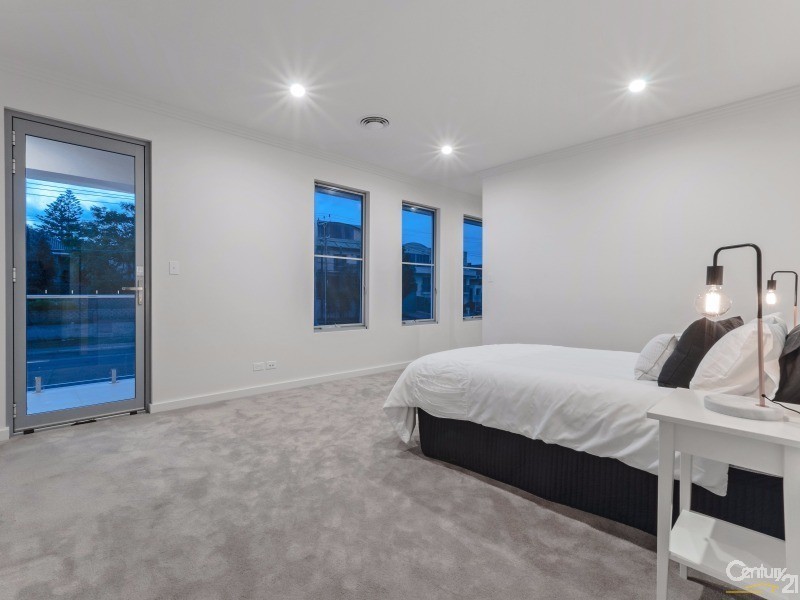 268A Military Road, Grange SA 5022