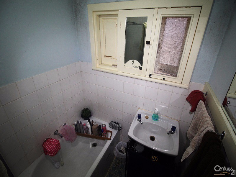 33 Winston Avenue, Cumberland Park SA 5041